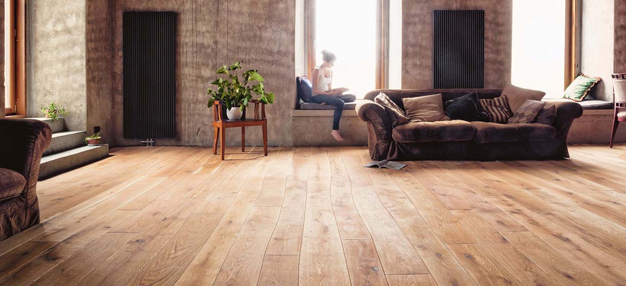 კლაკნილი ფიცარი პარკეტი ფიცრული